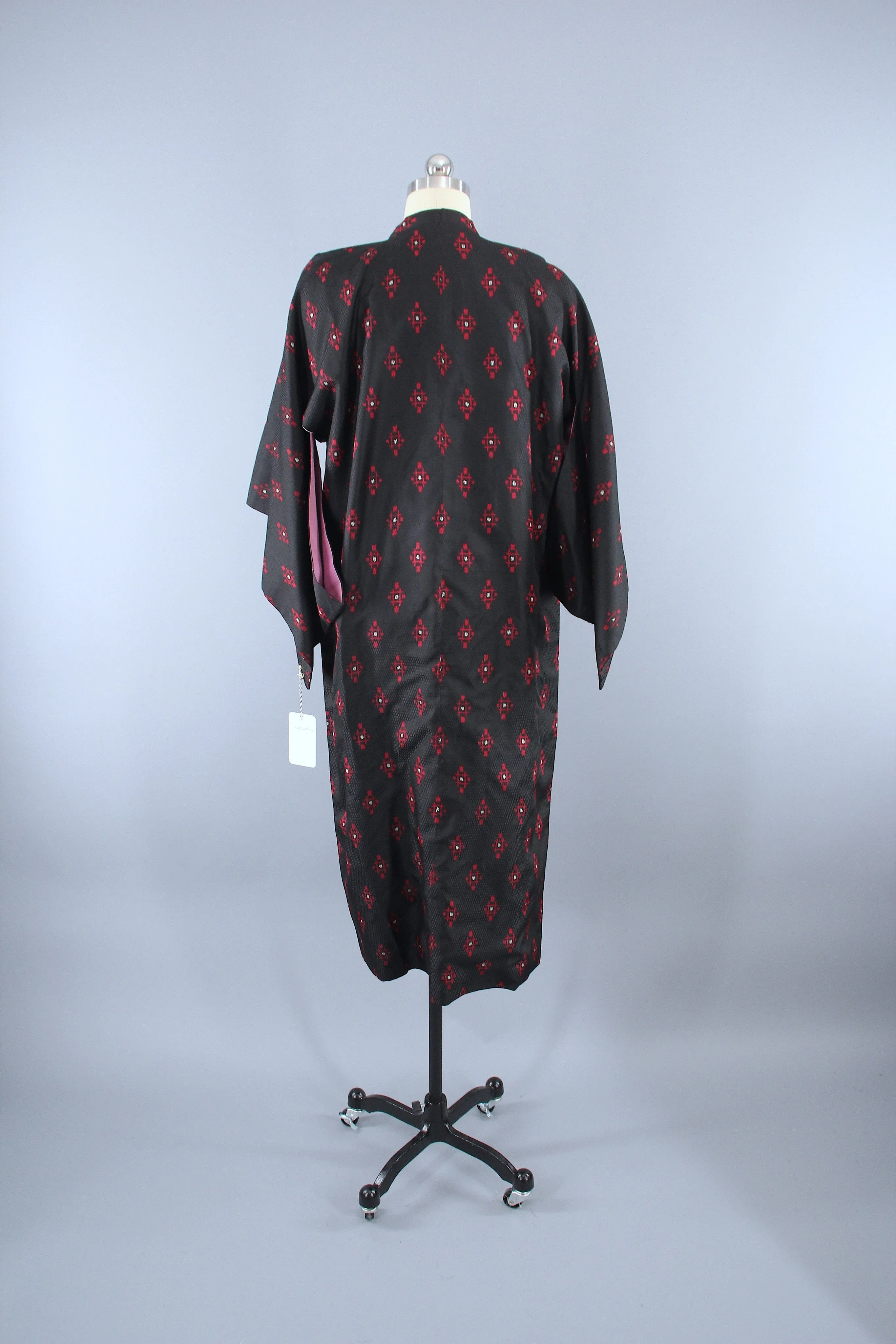 1940s Vintage Silk Kimono Jacket Coat / Black & Red Ikat