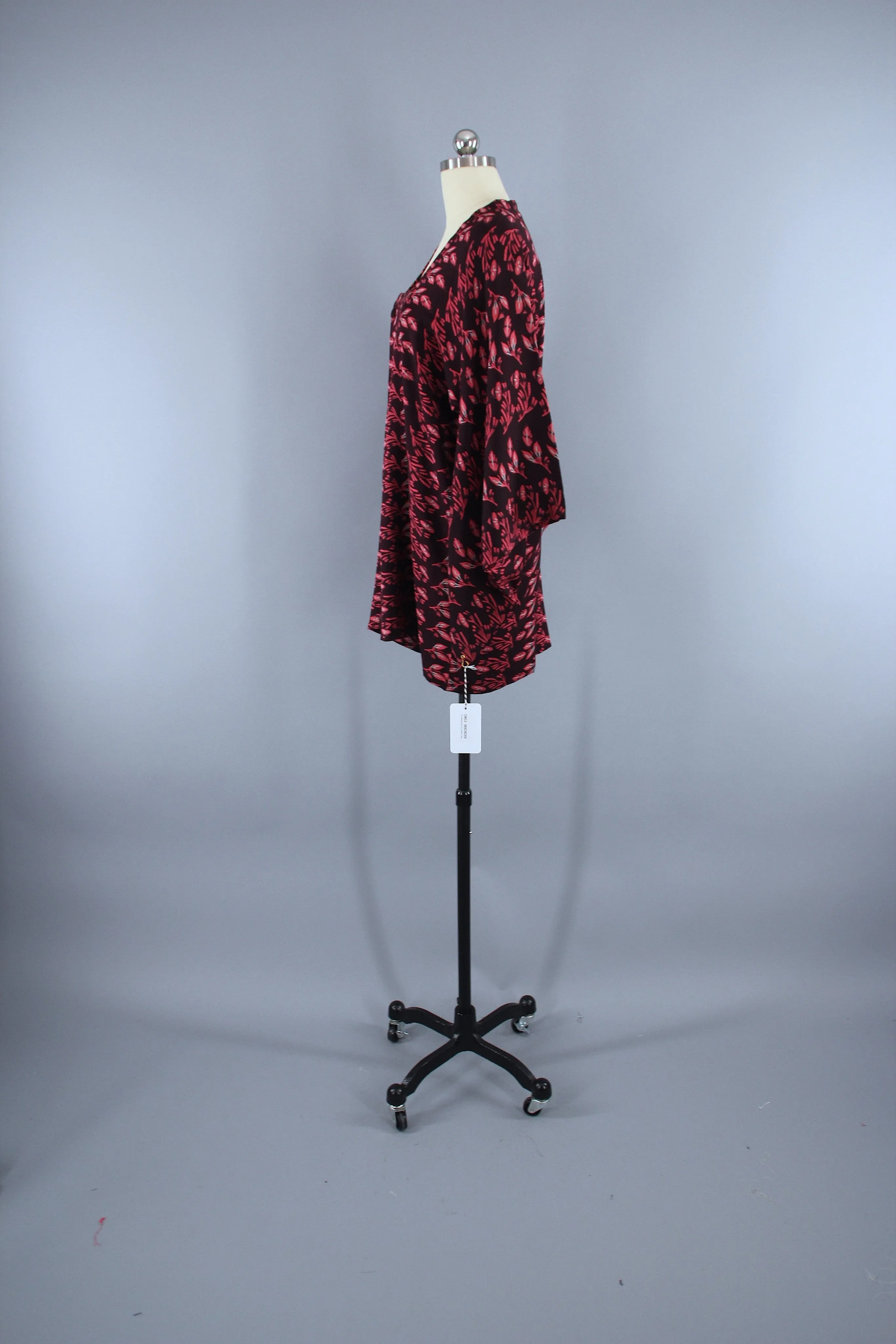 1940s Vintage Silk Kimono Jacket Coat Michiyuki / Maroon Red Novelty Print