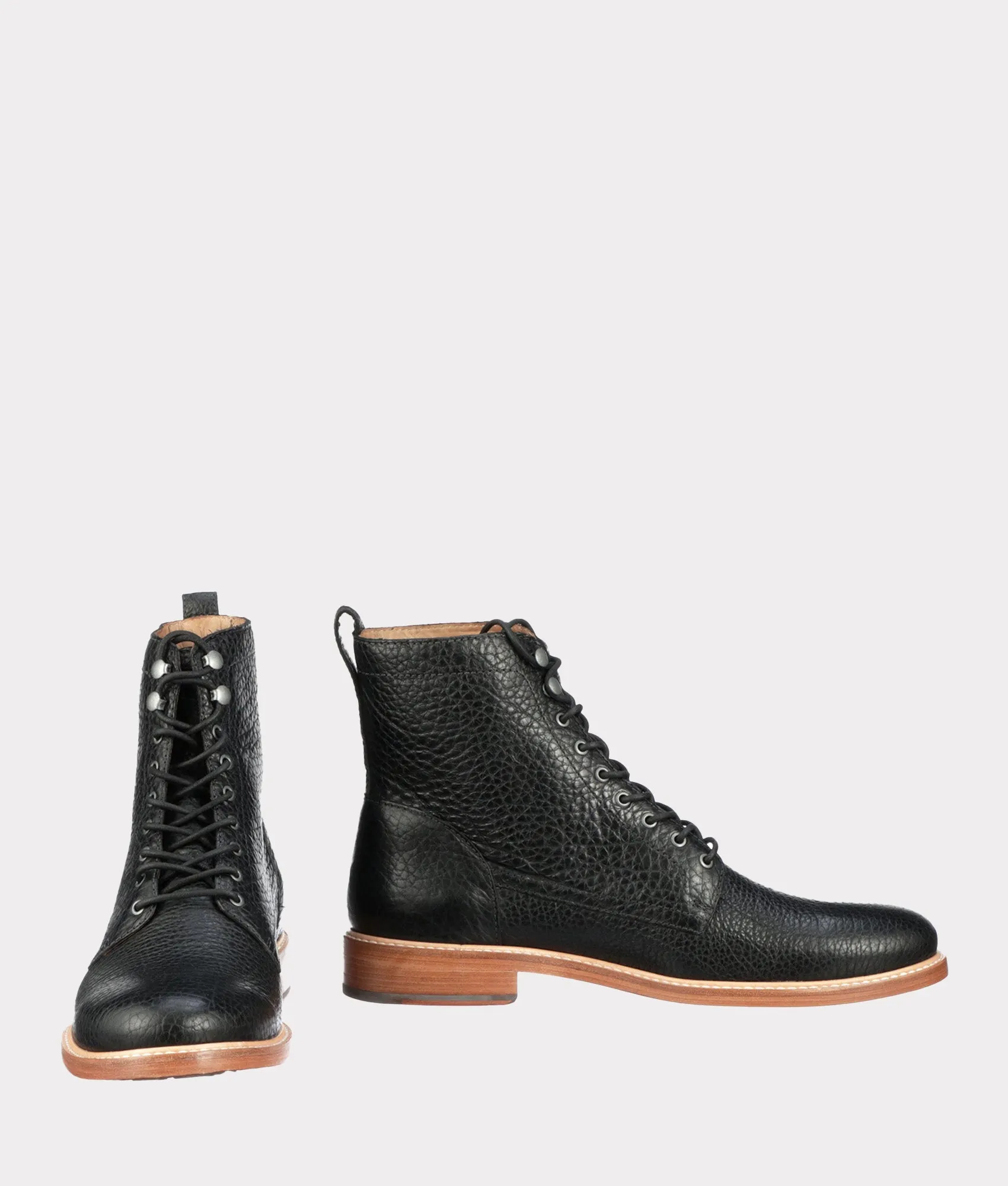 6" Lace Up Derby Boot :: Black