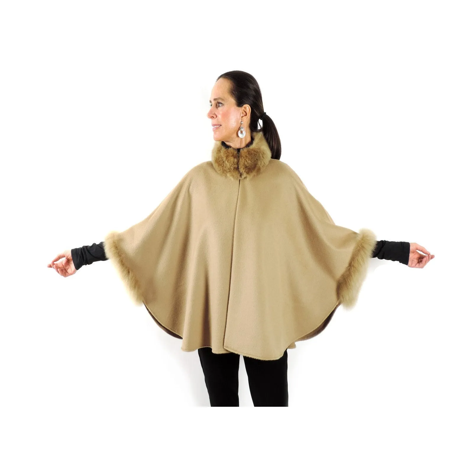 Baby Alpaca Cape with Fur Trim - Beige / Regular