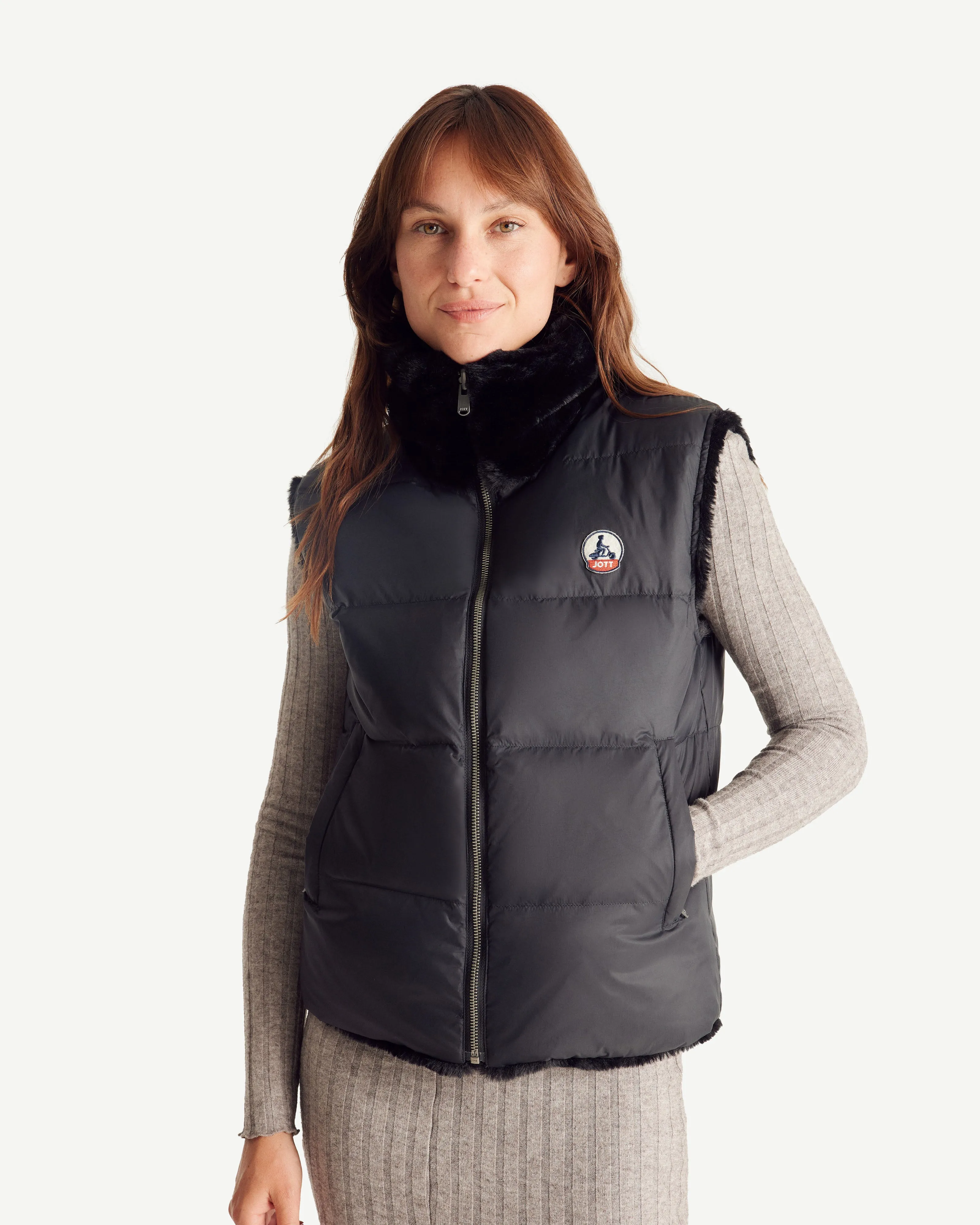 Black Daria Grand Froid reversible sleeveless puffer jacket