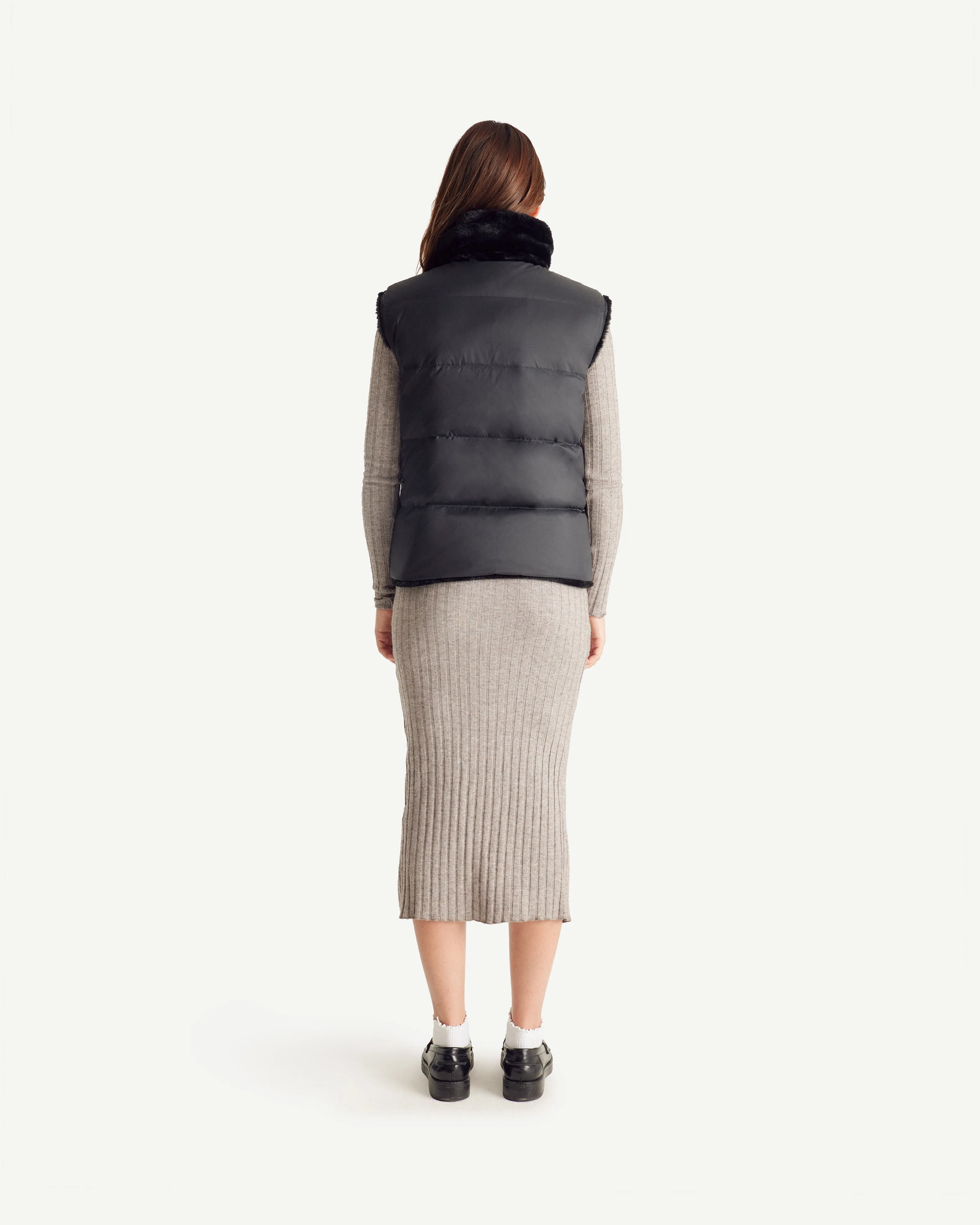 Black Daria Grand Froid reversible sleeveless puffer jacket