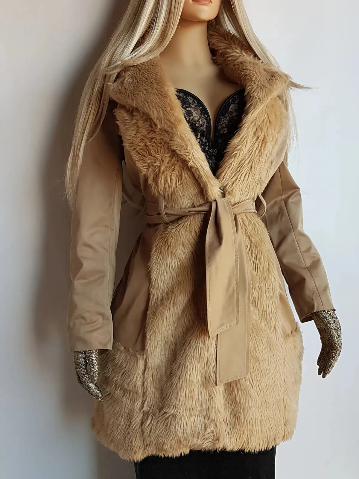 Dreamy 90s Authentic Vintage Fur Coat in 100% Cotton - Chic Camel - Tie Waist - Metal Hook Closure down the front - Wear open or closed