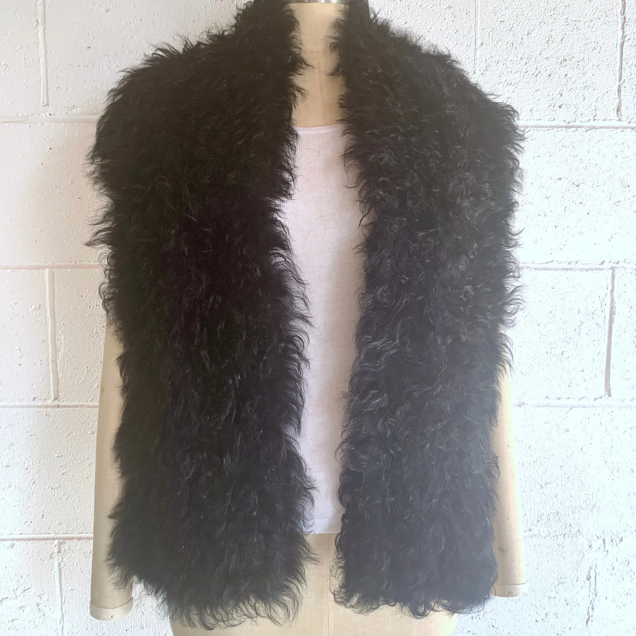 Follow MY Lead, Pure Mongolian Wool Knit Scarf, Jett Black