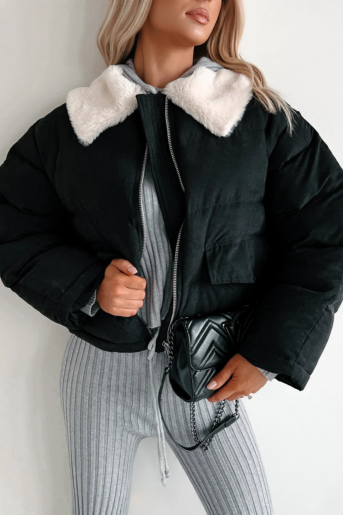 Icy Looks Faux Fur Collar Puffer Jacket (Black)