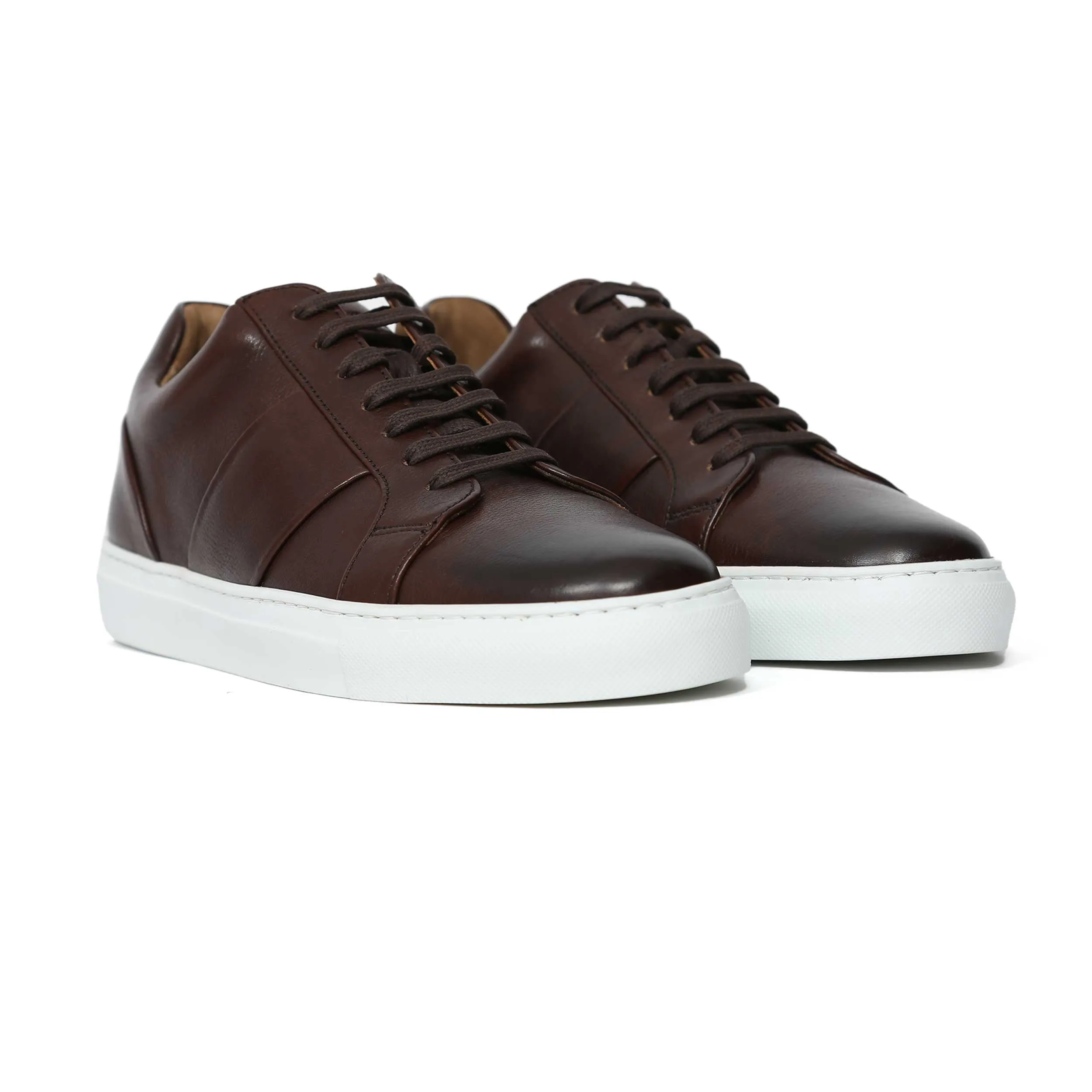 Oliver Sweeney Kendal Trainer in Brown