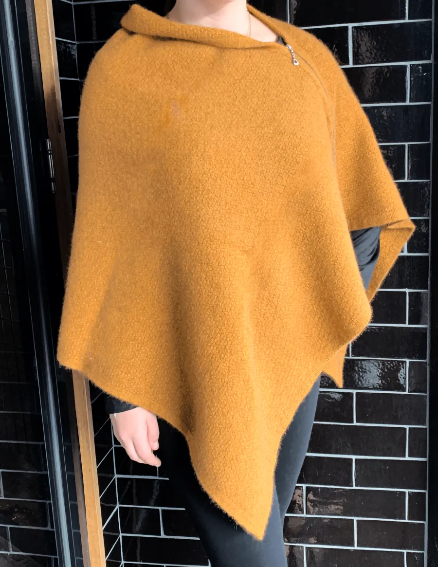 Poncho Zip Possum Merino