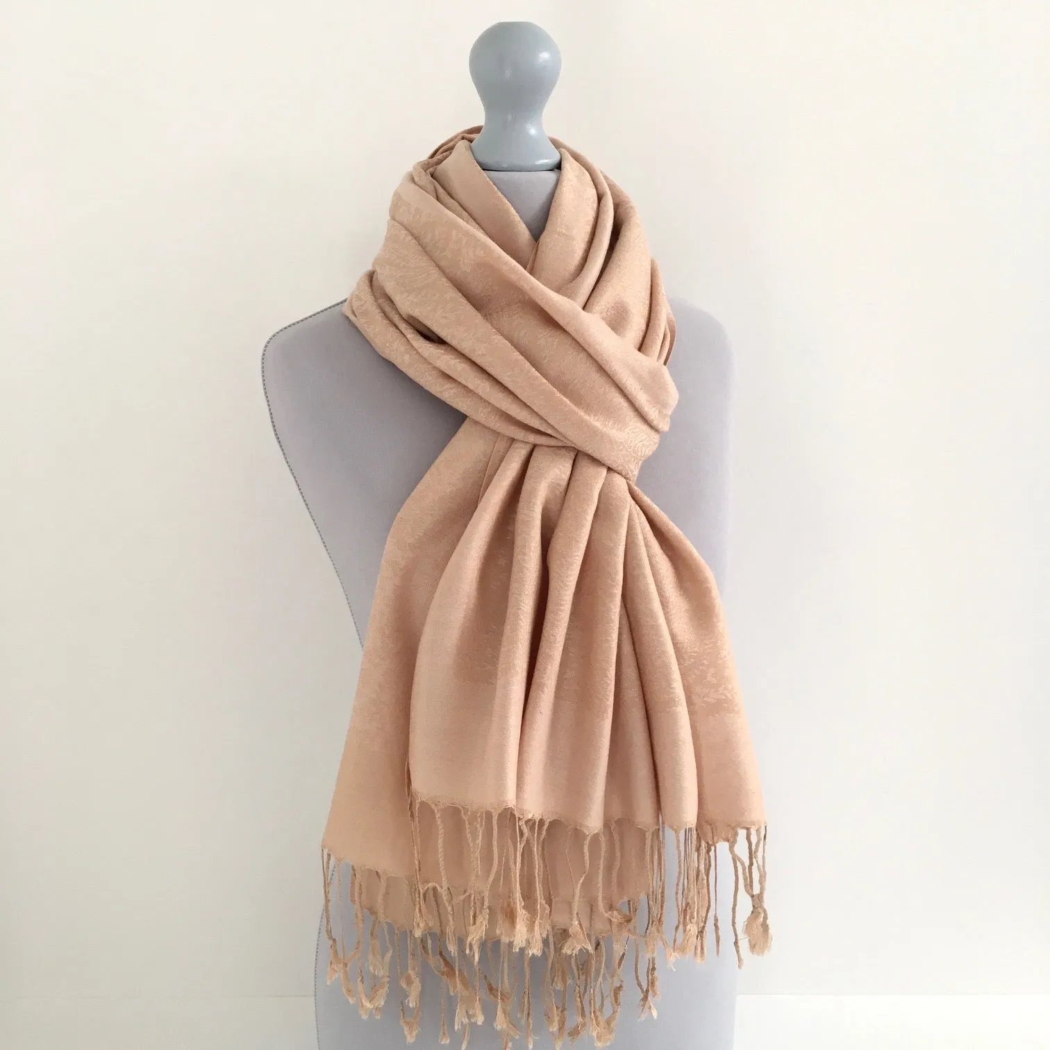 ROSE GOLD PAISLEY PRINT REVERSIBLE PASHMINA SHAWL SCARF