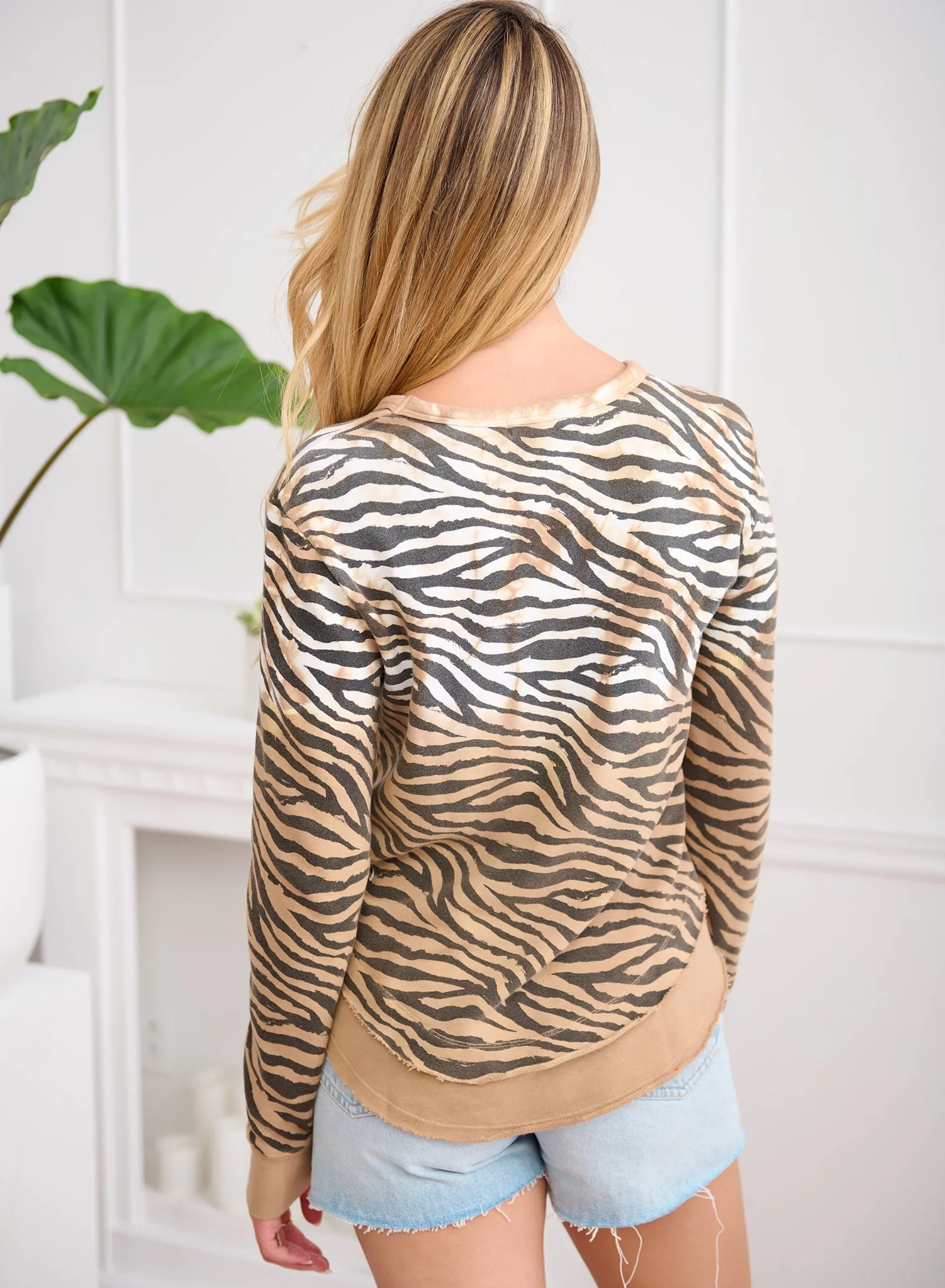 TIGER - Mock Layer Sweatshirt