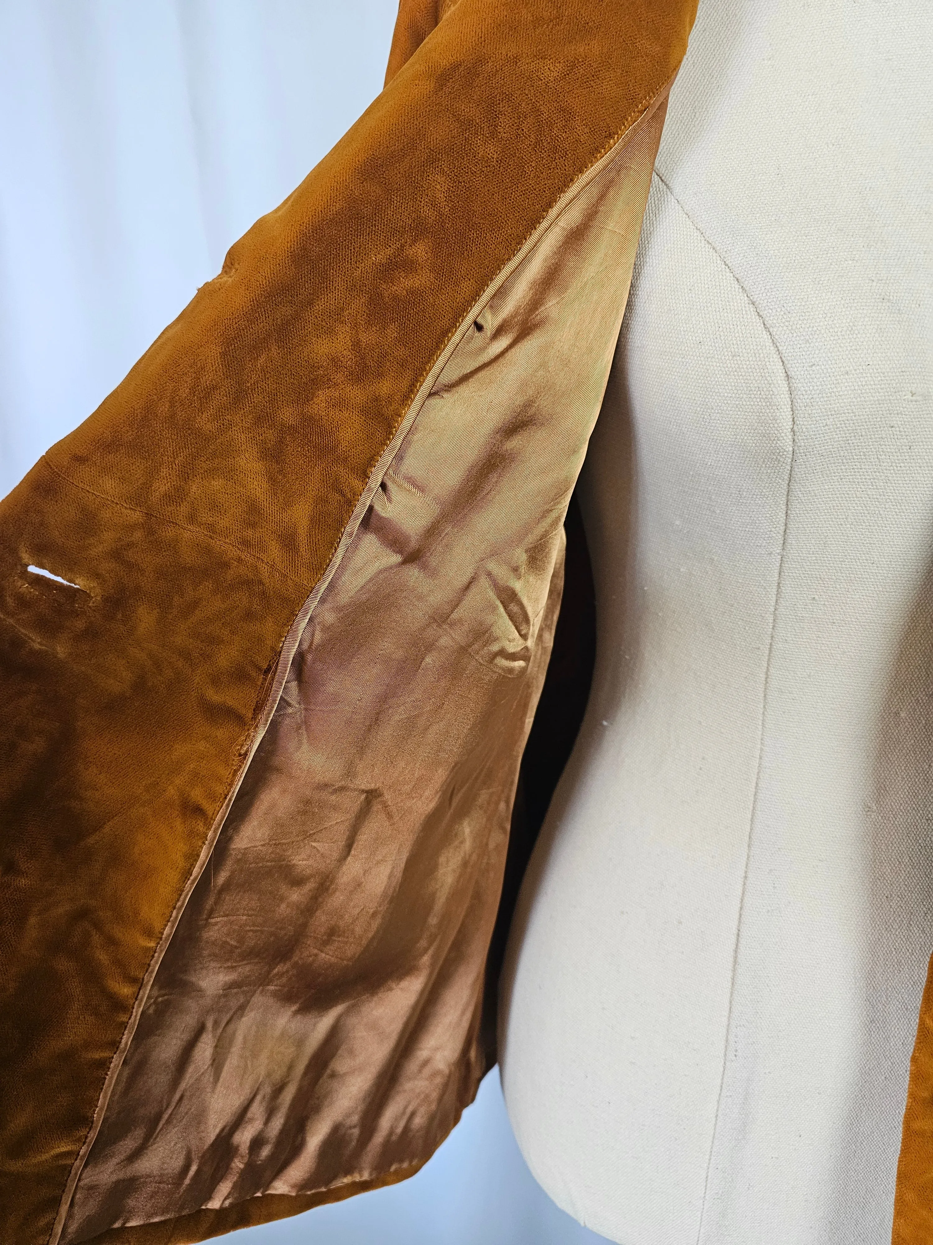 Vintage Caramel Brown Embossed Velvet Blazer – Size S (10)