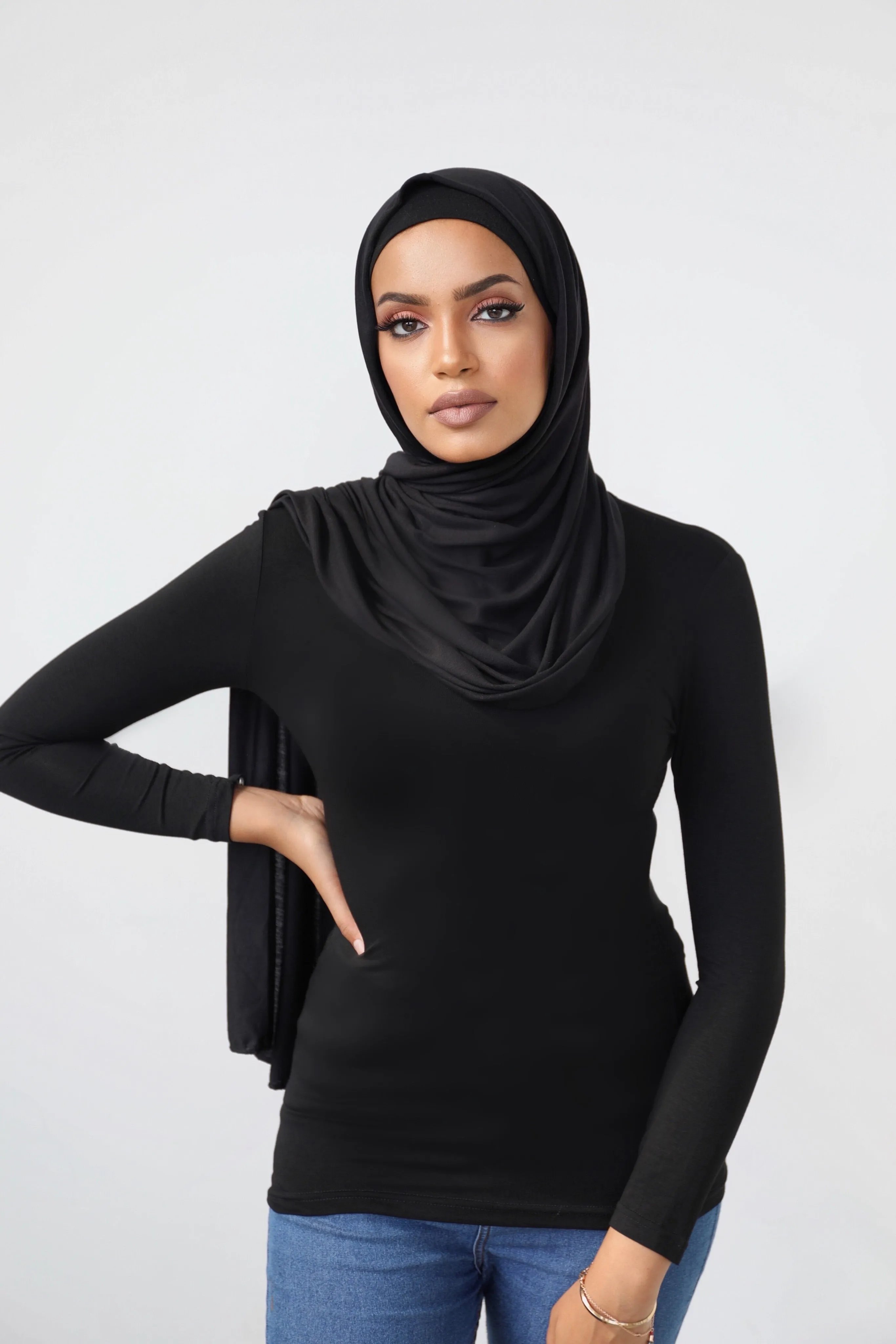 VOF SIGNATURE BLACK BODY TOP