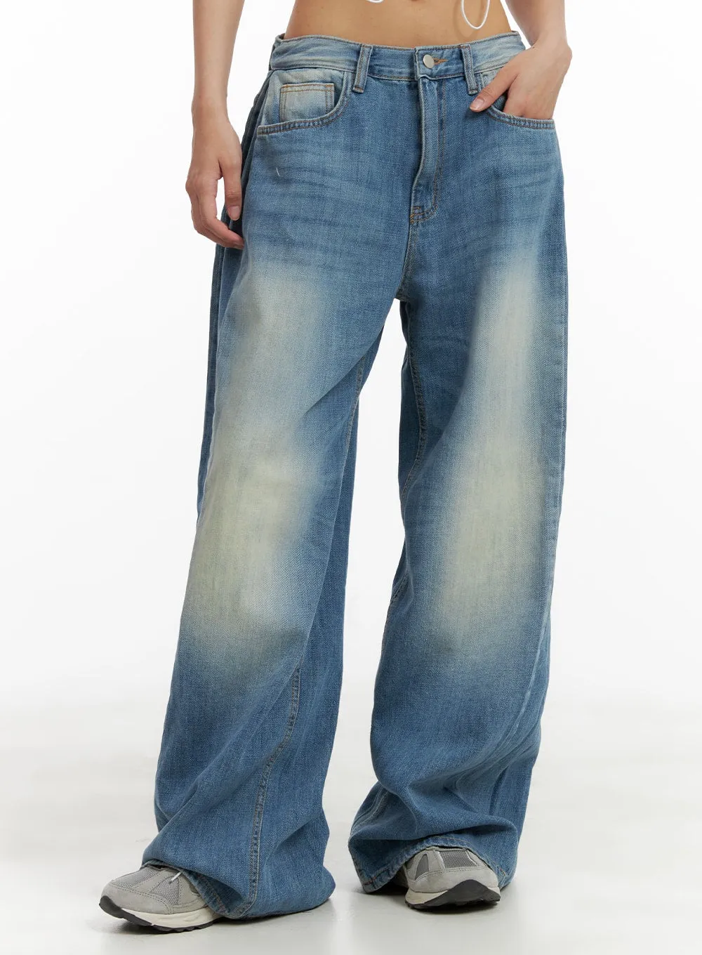 Washed Wide Leg Jeans CA423